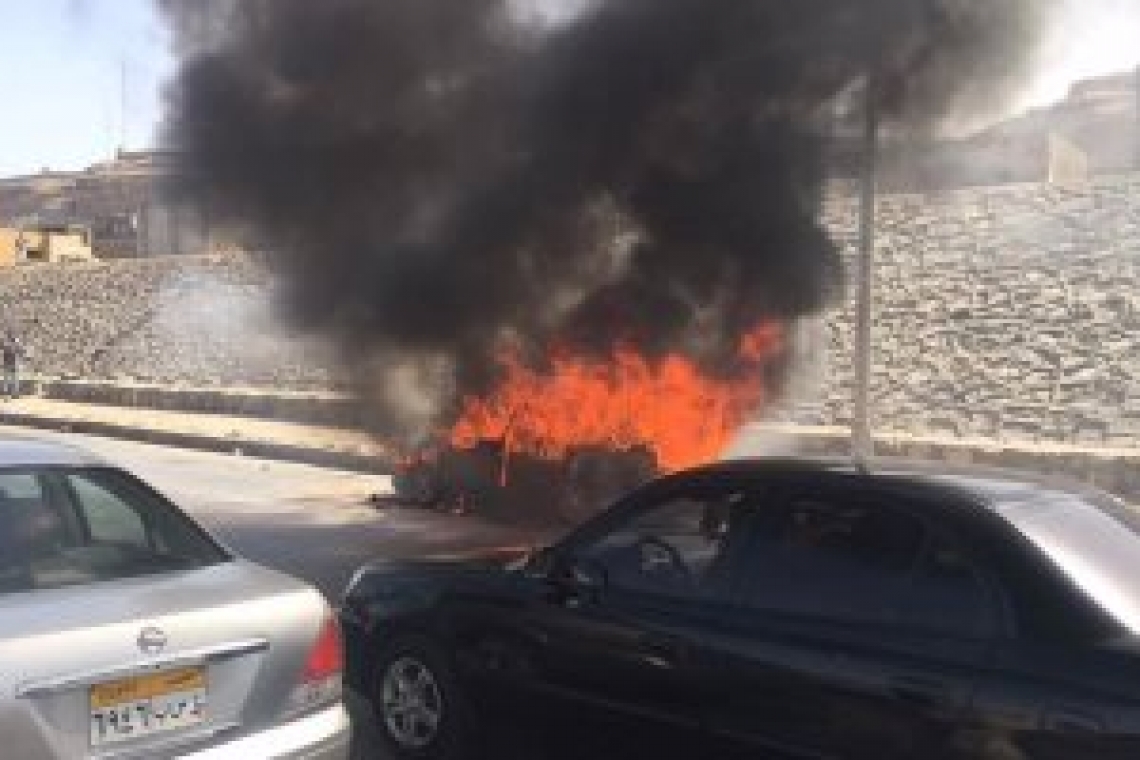حريق سيارة بمدينة الإسماعيلية