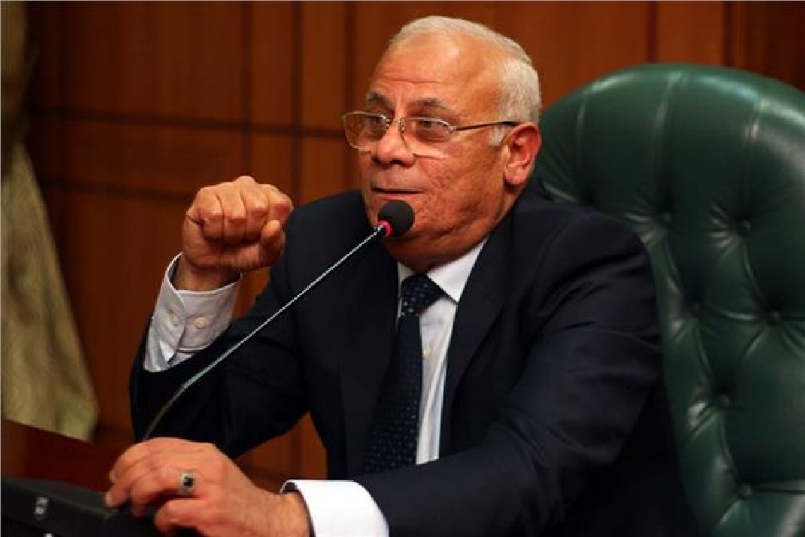 محافظ بورسعيد يتفقد ميناء غرب بورسعيد