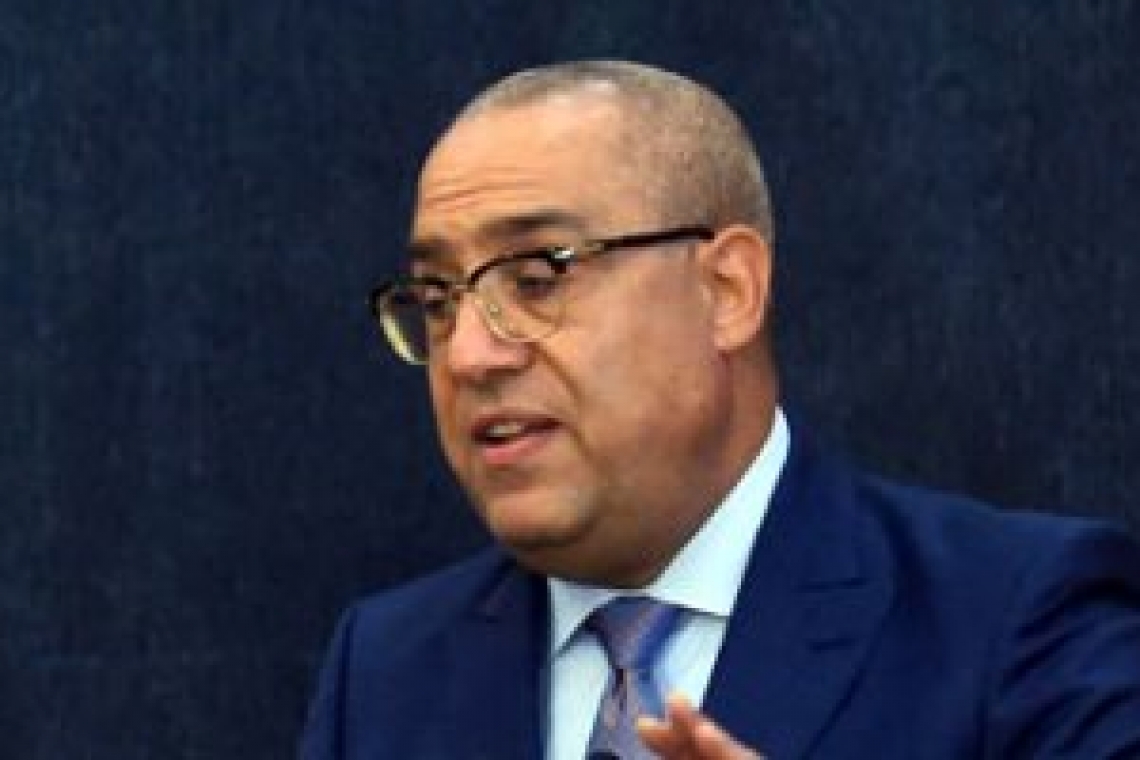 وزير الإسكان يتابع المشروعات القومية في سيناء