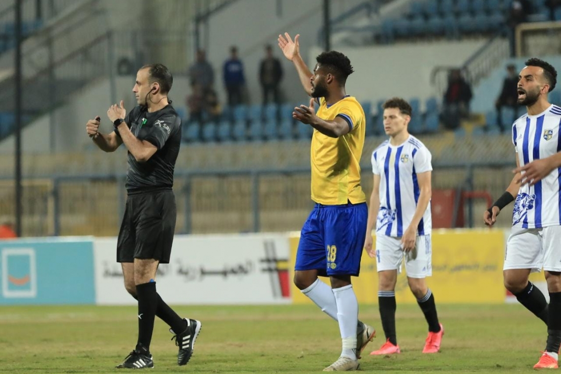 اجتماع اتحاد الكرة ورابطة الأندية مع كلاتنبرج  بعد أزمة النادي الإسماعيلي