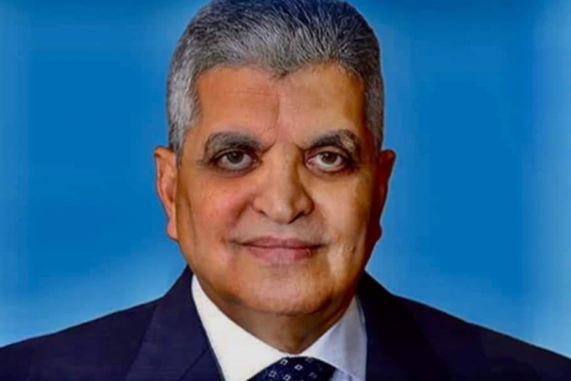 الرئيس السيسي يصدر قرار بتجديد الثقة لرئيس هيئة قناة السويس