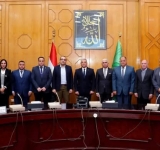 محافظ الإسماعيلية يكرم أصحاب الجهد المتميز داخل الجهاز التنفيذي للمحافظة